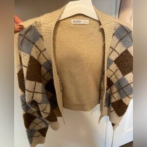 Knitted granny style short sweater